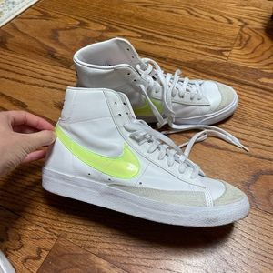 Nike Blazer Mid ‘77 Essential “White Volt”